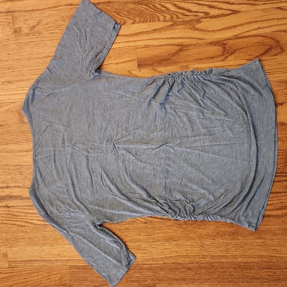 A:glow maternity t-shirt with 3/4" sleeves, size medium - Picture 5 of 5